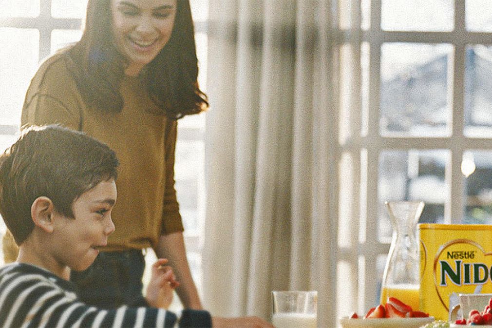 Campa&ntilde;a de Nestl&eacute; explica su contribuci&oacute;n a la Buena Vida