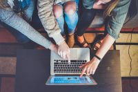 Cuatro consejos para un buen env&iacute;o en Black Friday