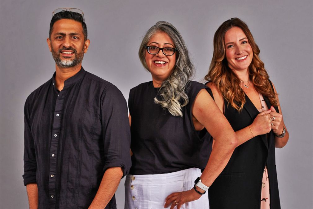 Amit Sutha, Mónica Tailor y Crystal Malachias