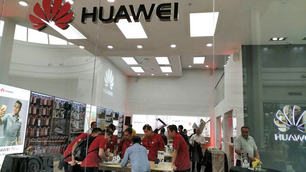 Huawei se la juega con retail propio