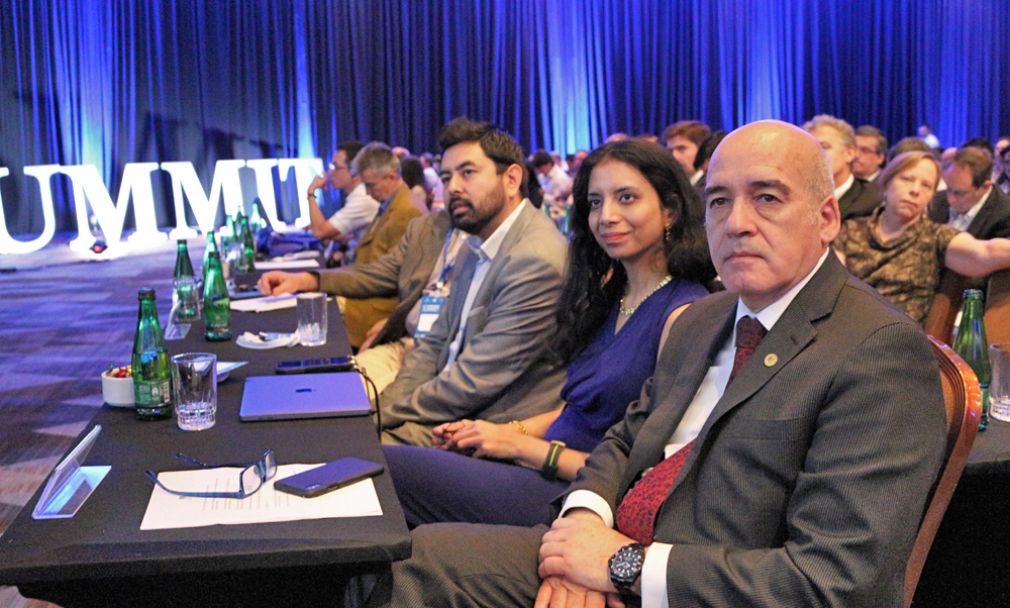 Innovaci&oacute;n y tecnolog&iacute;a en foro de U. Santa Mar&iacute;a