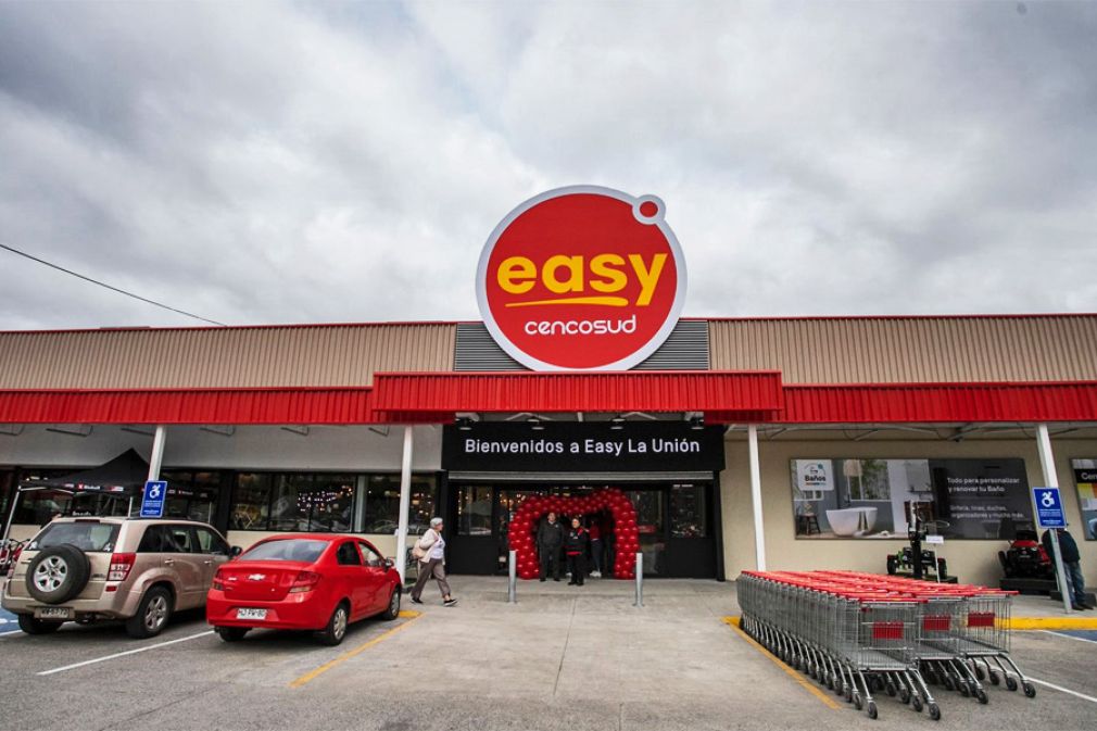 Easy abre su primera tienda en La Unión