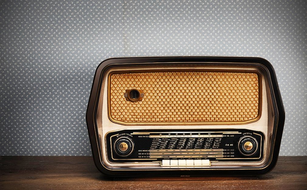 Los chilenos y sus hábitos como auditores de radio