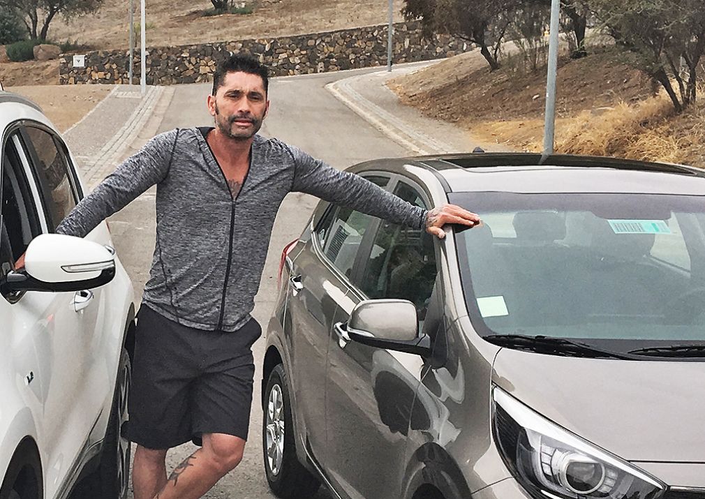 Marcelo R&iacute;os recibi&oacute; dos modelos Kia
