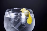 Detr&aacute;s del crecimiento del consumo de gin en Chile