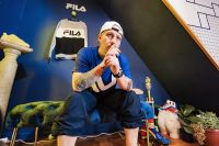 Iniciativa urbana de Fila premi&oacute; a rapero Promaabro
