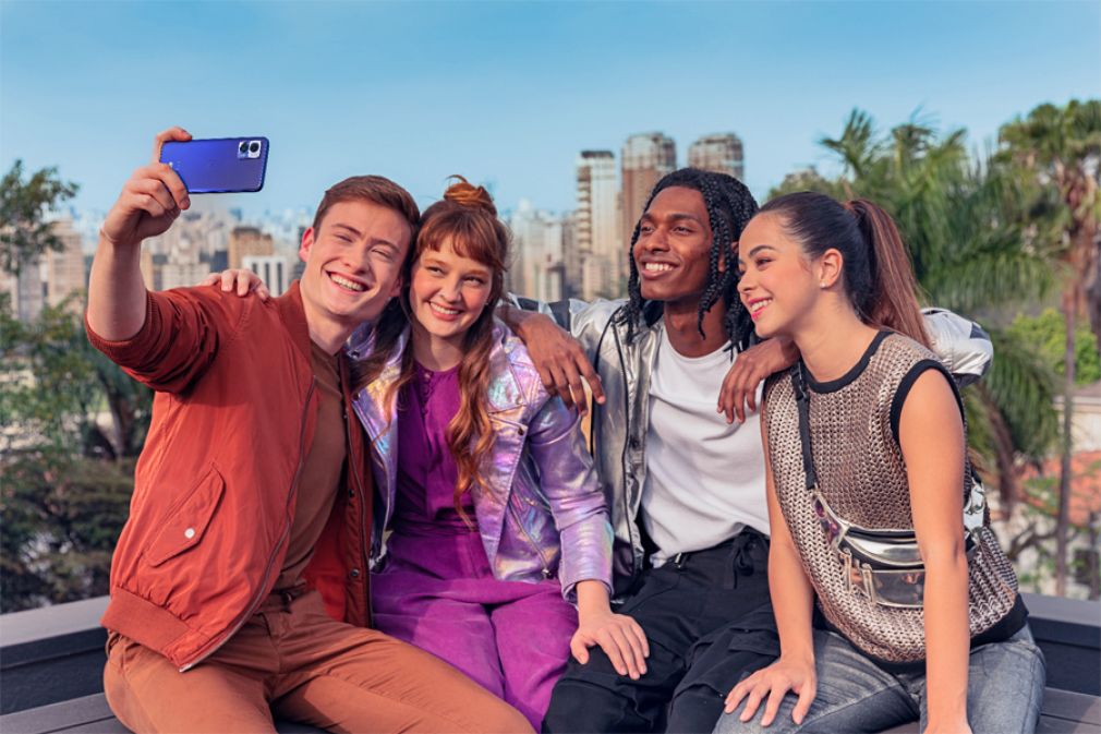 Motorola anuncia asociaci&oacute;n global con Pantone