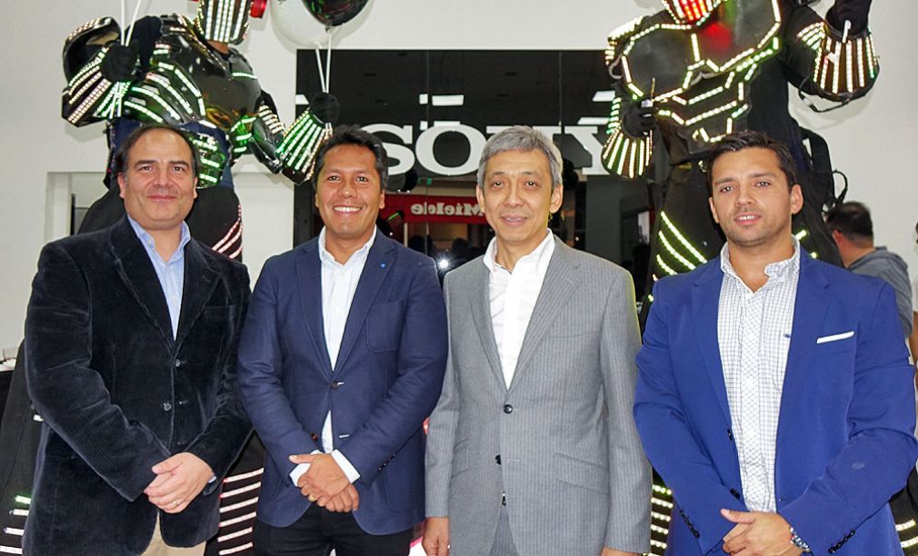 Ejecutivos de Sony: Alvaro Núñez, Héctor Noria, Shintaro Tanaka y Leopoldo Torres