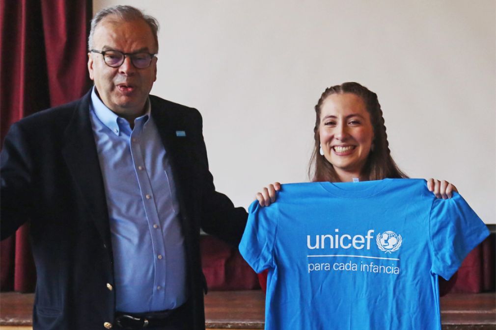 Primera mujer embajadora de UNICEF en Chile